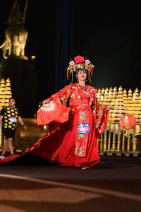 BIB: 8423
                            <button type="button" onclick="openModal(21041586)" class="btn btn-primary btn-sm float-right btn-popup" data-toggle="modal" data-target=".modal-high-quality">
                        <i class="fas fa-shopping-cart"></i> Add to Cart
                    </button>
                                            <button type="button" onclick="isThisMe(21041586, true)" class="btn btn-success btn-sm float-right btn-popup btn-isme hidden" data-toggle="tooltip" data-placement="bottom" title="นี่คือรูปของคุณใช่ไหม คลิกที่นี่เพื่อเอาเข้าอัลบั้ม">
                        <i class="fas fa-plus"></i> Add to album
                    </button>
                    <button type="button" onclick="isThisMe(21041586, false)" class="btn btn-warning btn-sm float-right btn-popup btn-isnotme hidden">
                        <i class="fas fa-ban"></i> Remove from album
                    </button>